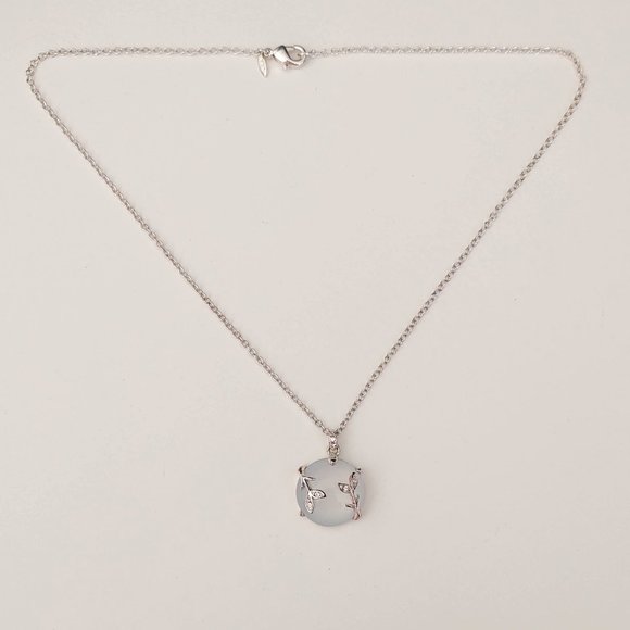 Avon NRT Moonstone pendant necklace with cz accent - Picture 7 of 11